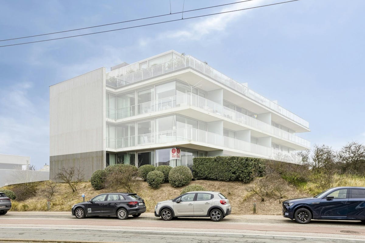 Modern appartement van Rietveld vlakbij zee in Sint-Idesbald - foto 1
