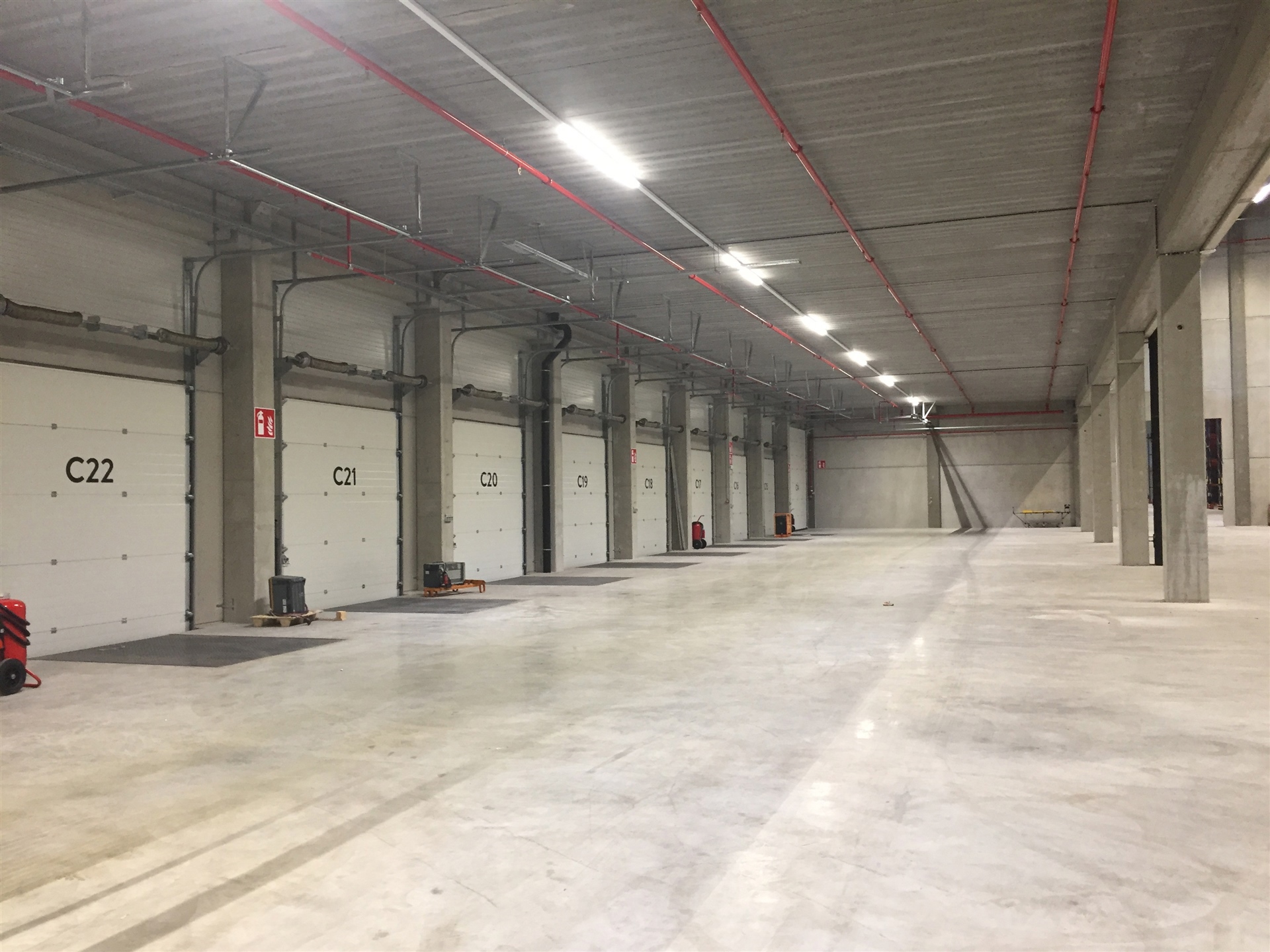 BTS  Magazijn WH 6  te huur : 9.357m² - foto 2