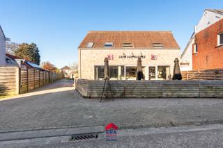 Commercial à vendre à Mol
