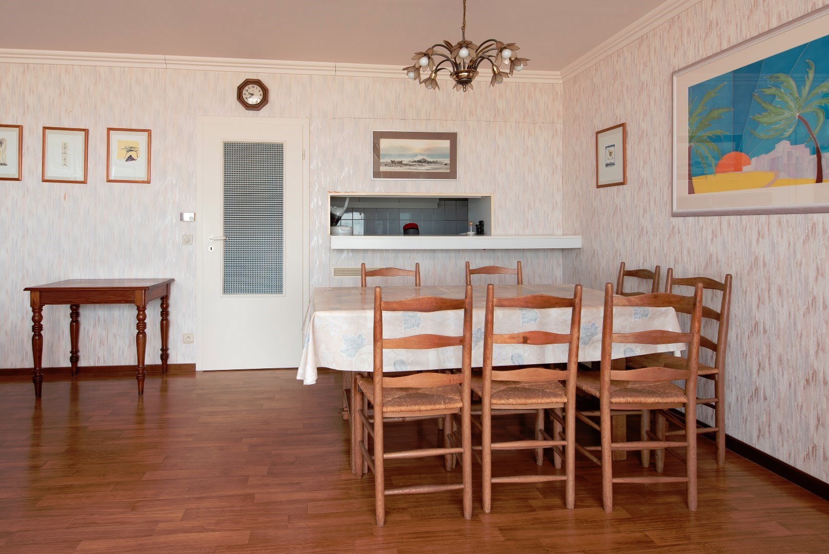 Quietly located apartment on the Zeedijk of Middelkerke with 2 bedrooms. - photo 2