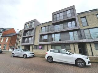  * INSTAPKLAAR gelijkvloers recent appartement met privé inkom, volledig opgeschilderd, BEN 24-norm (“Bijna-EnergieNeutraal!”) zeer laag  ...