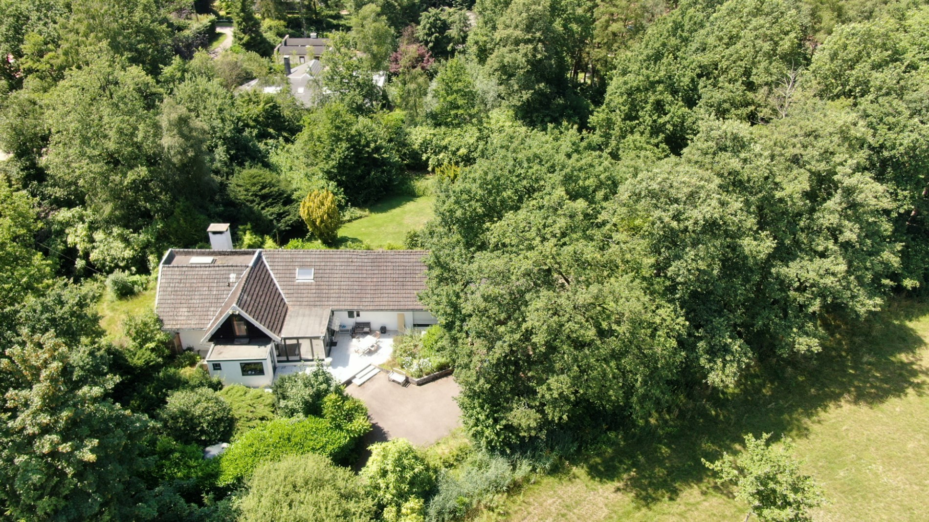 Te verkavelen grond van 6.140 m² met 64,20 meter langsheen de straat te Zoersel - foto 4