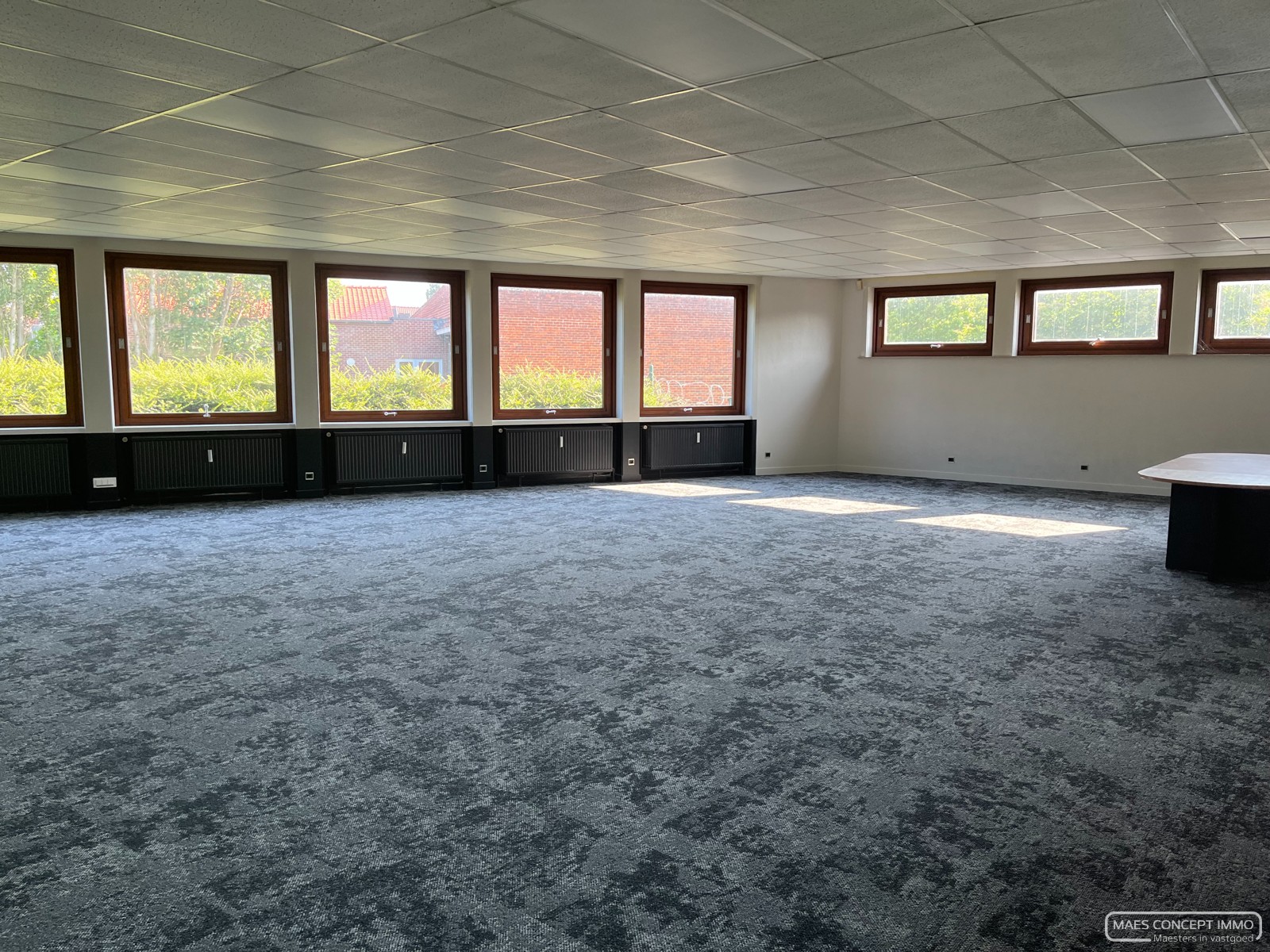 Kantoor 8 te huur, dichtbij ring van Kortrijk en autosnelwegen - photo 2