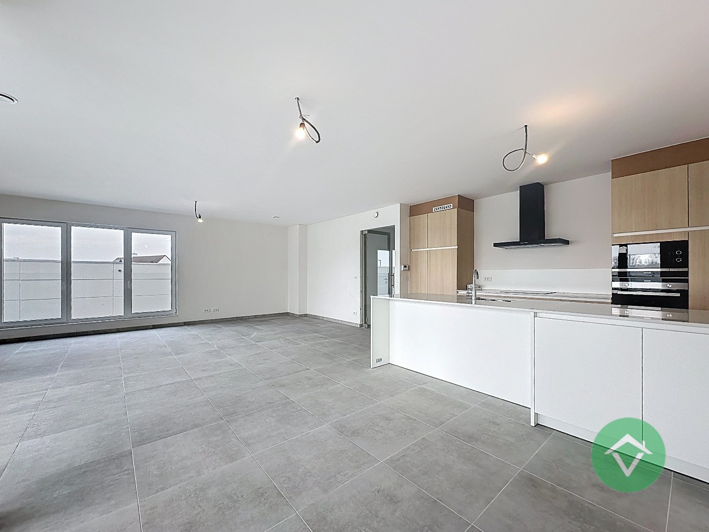 Wonen nabij jachthaven en zee - ruim appartement met terras en drie slaapkamers - foto 4