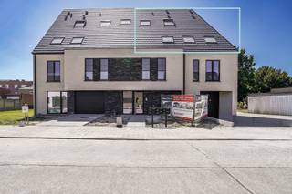 In het centrum van Kapelle-Op-Den-Bos kan je dit moderne en zeer kwalitatieve nieuwbouw duplexappartement terugvinden. Door de aanwezigheid van...