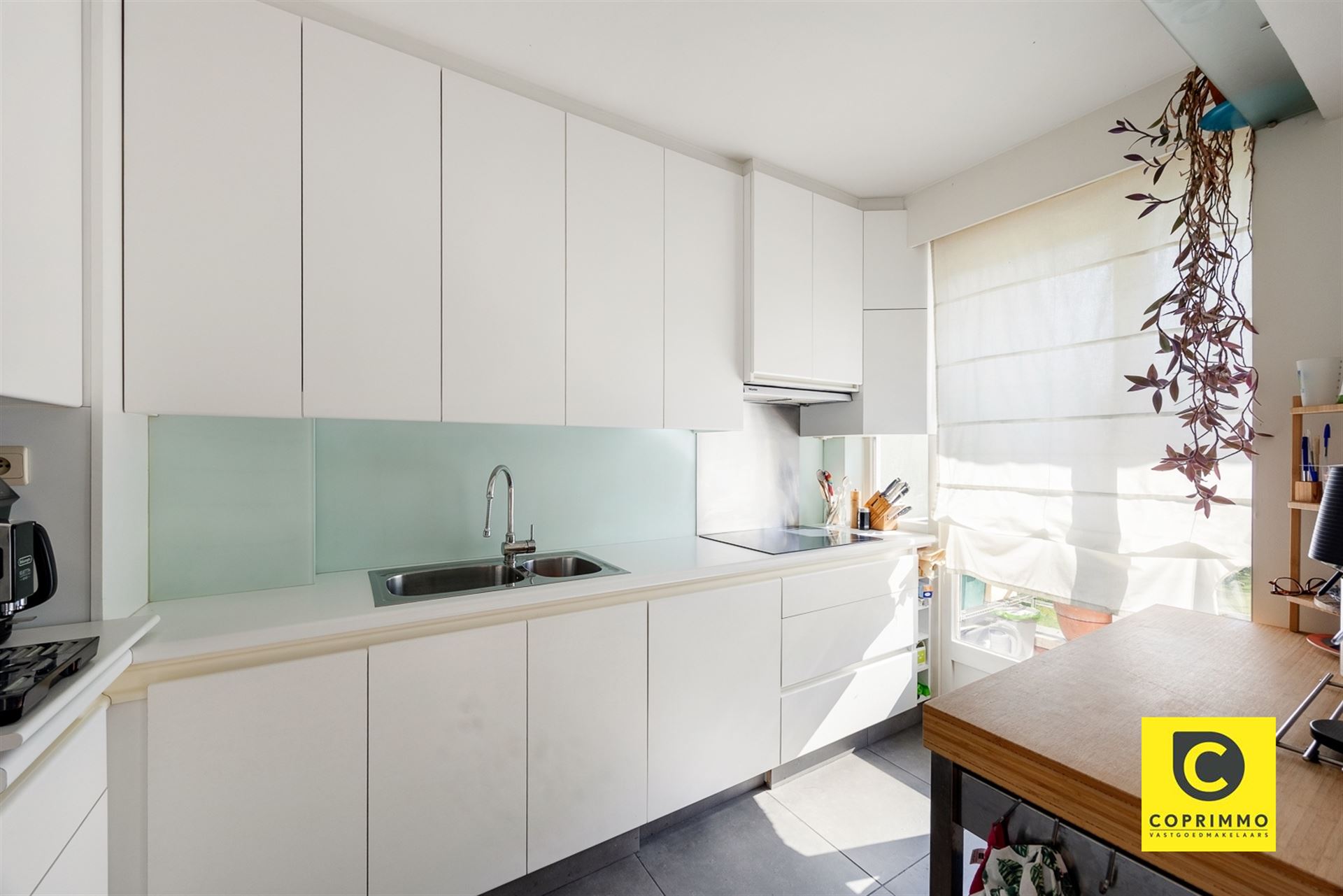 Riant 4 slaapkamer app + garage - foto 5