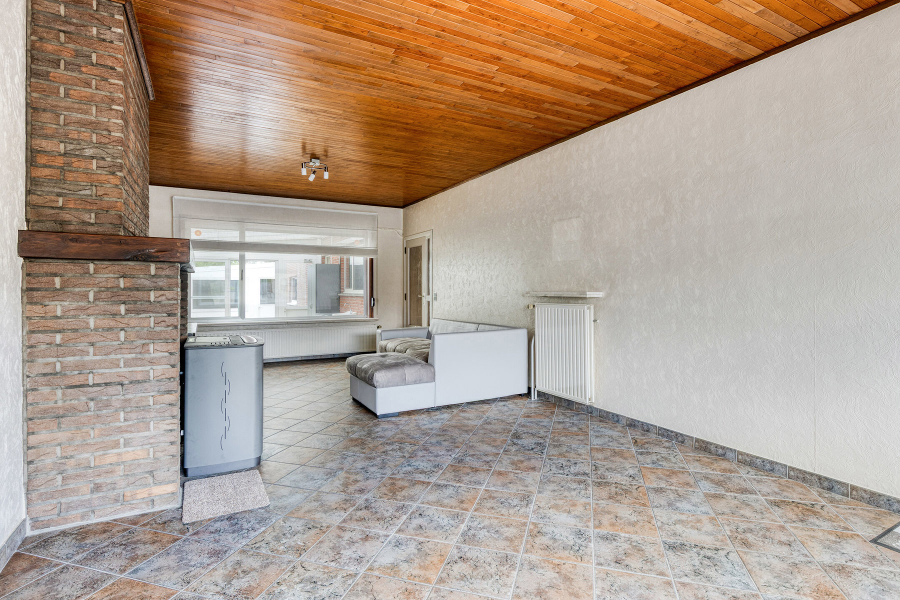Op te frissen halfopen woning met loods te Affligem - foto 3