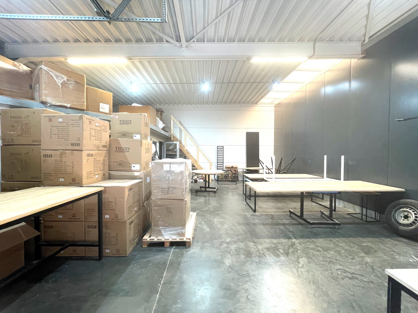 Magazijn te huur in Beveren-Leie – 100 m² opslagruimte - photo 3