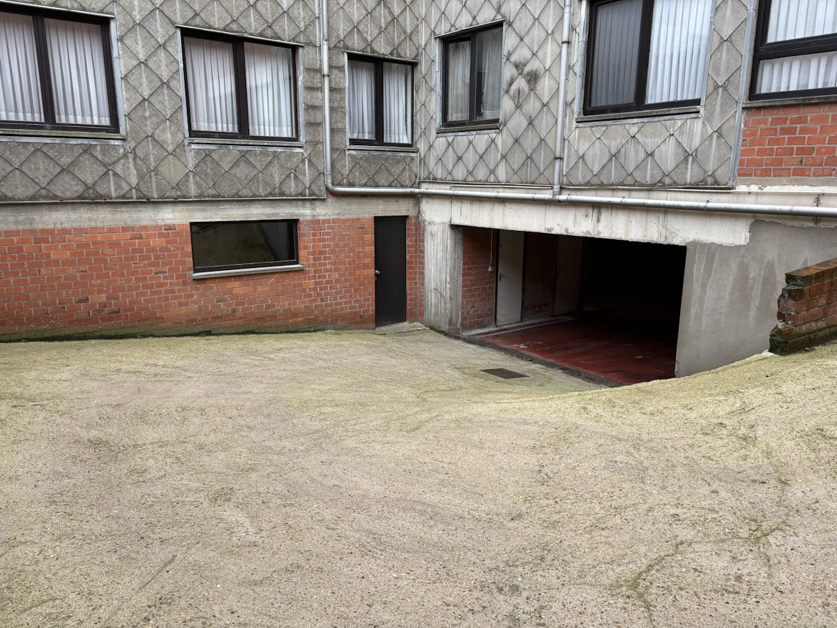 Parking at a prime location! - photo 3