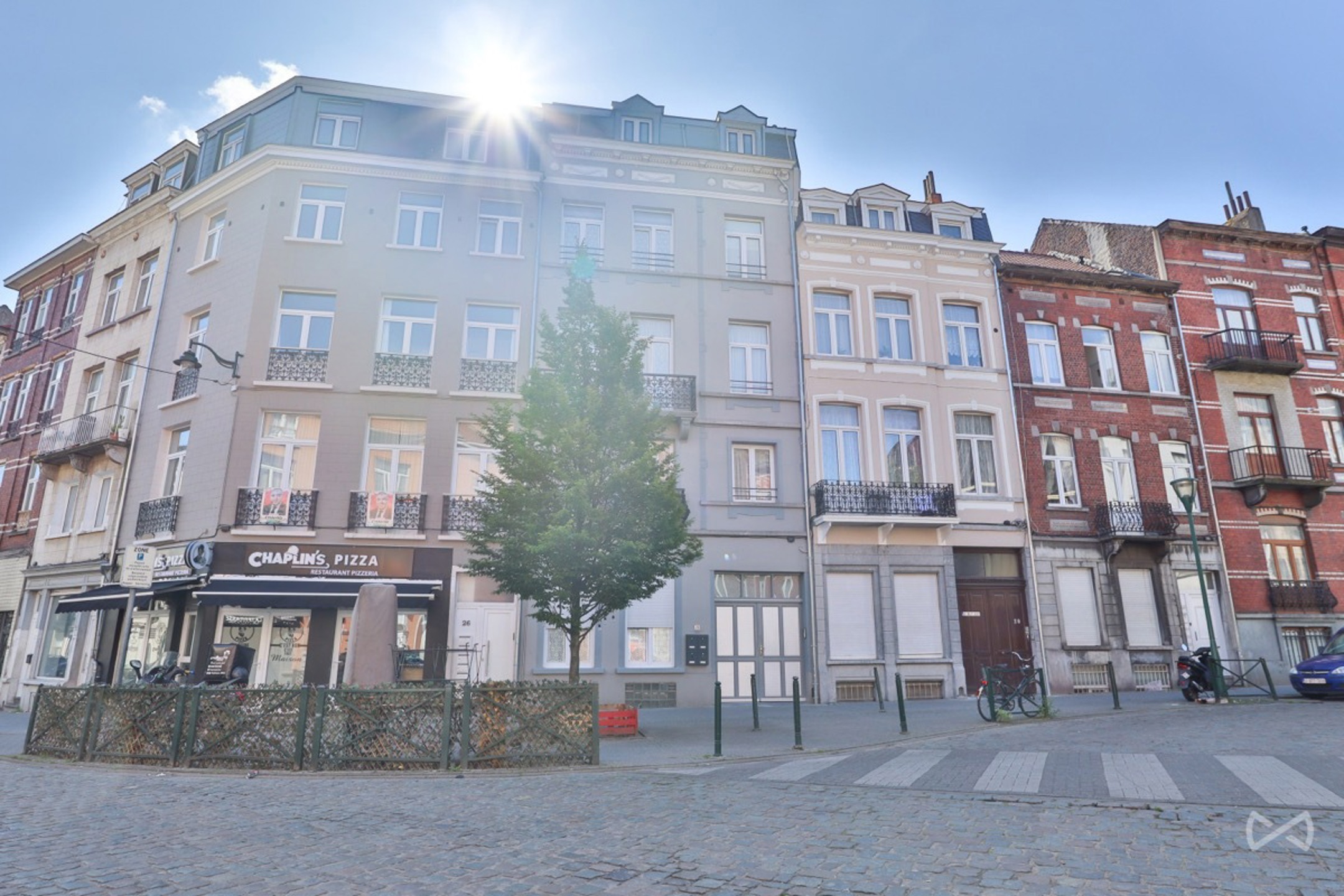 Commercial for sale in Molenbeek-Saint-Jean - photo 1