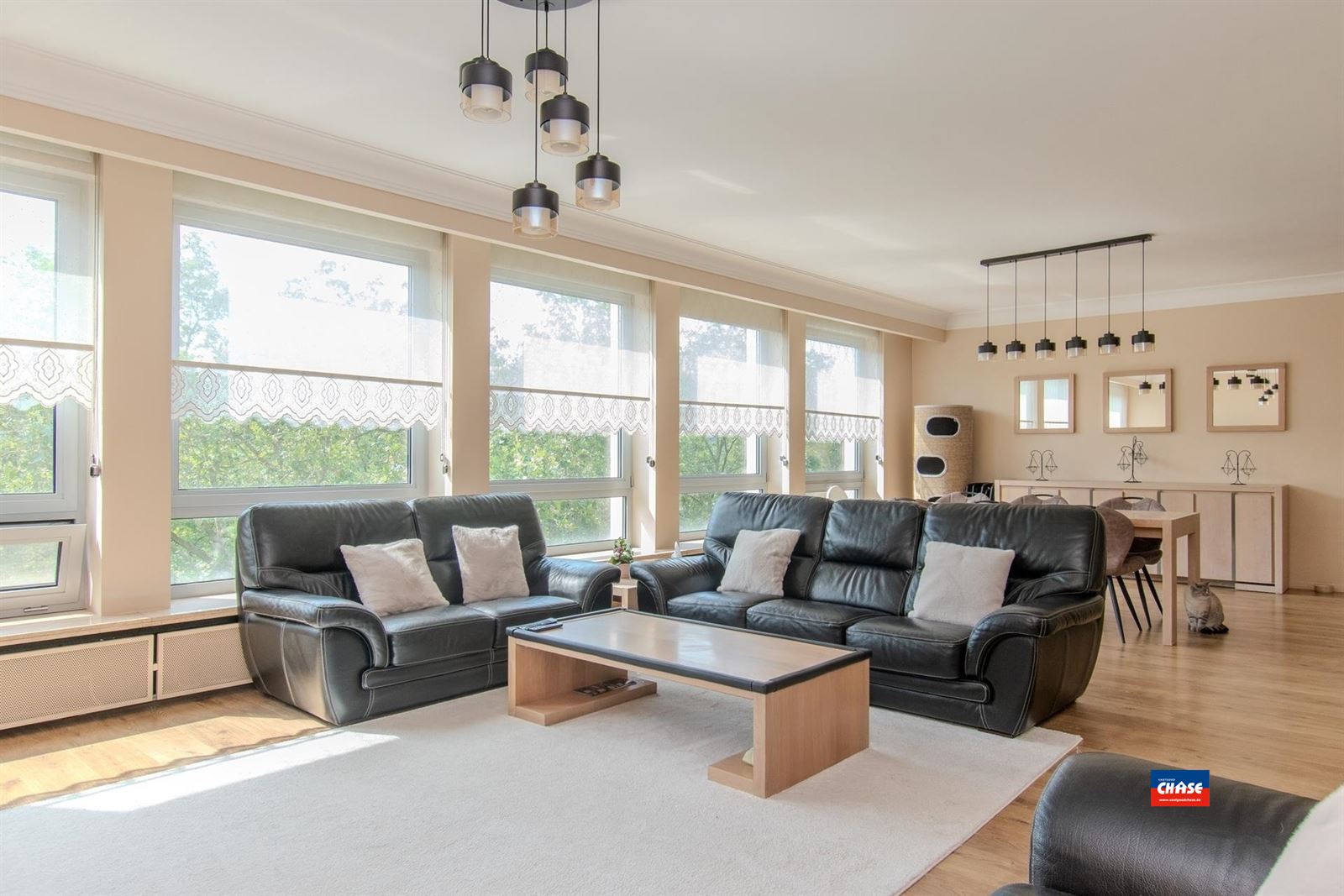 Appartement van 189m² met 3 slaapkamers, 2 badkamers en autostaanplaats + berging met EPC-A - foto 5
