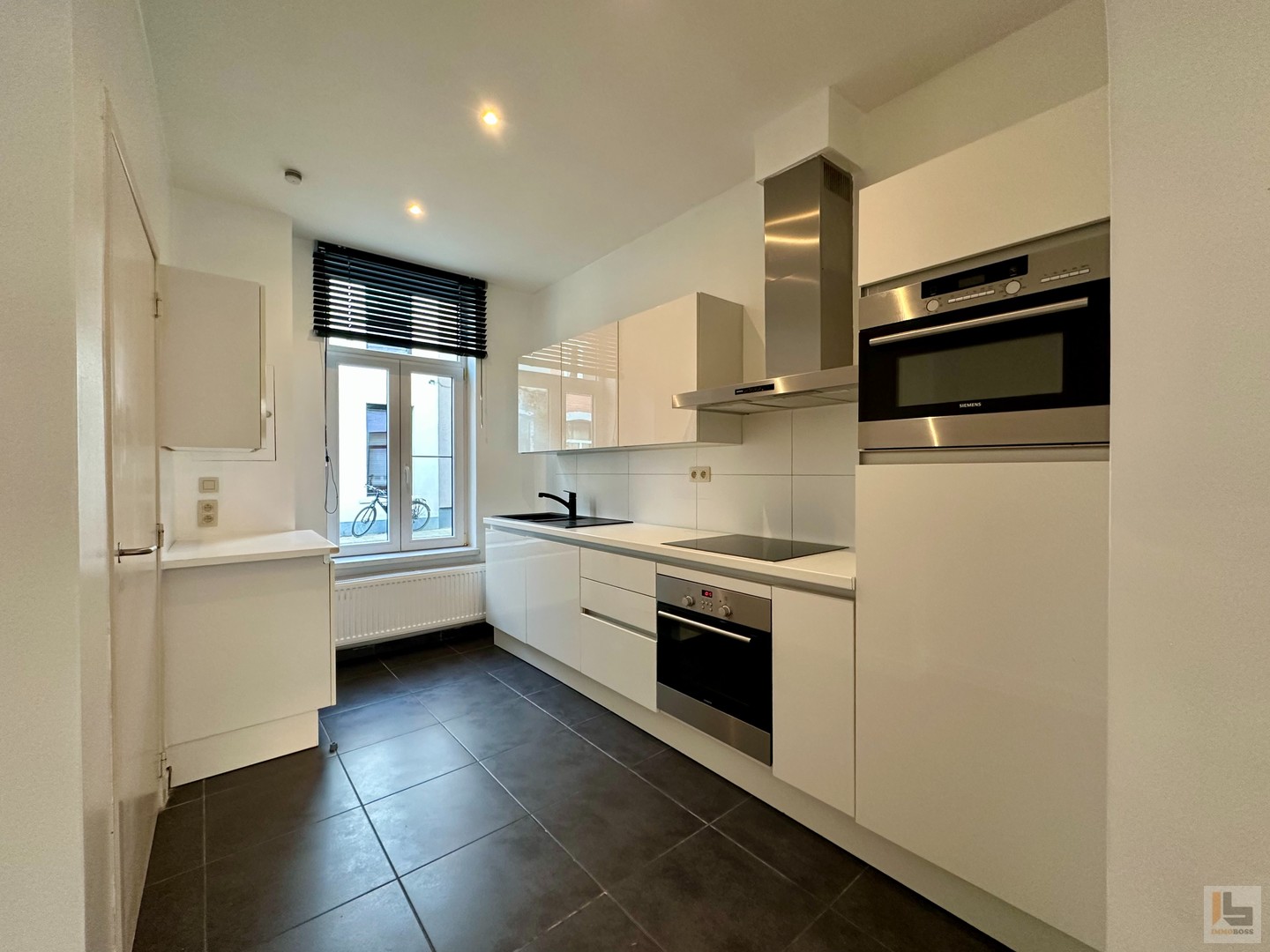 Instapklare rijwoning met 3 slpk op rustige locatie! - photo 2