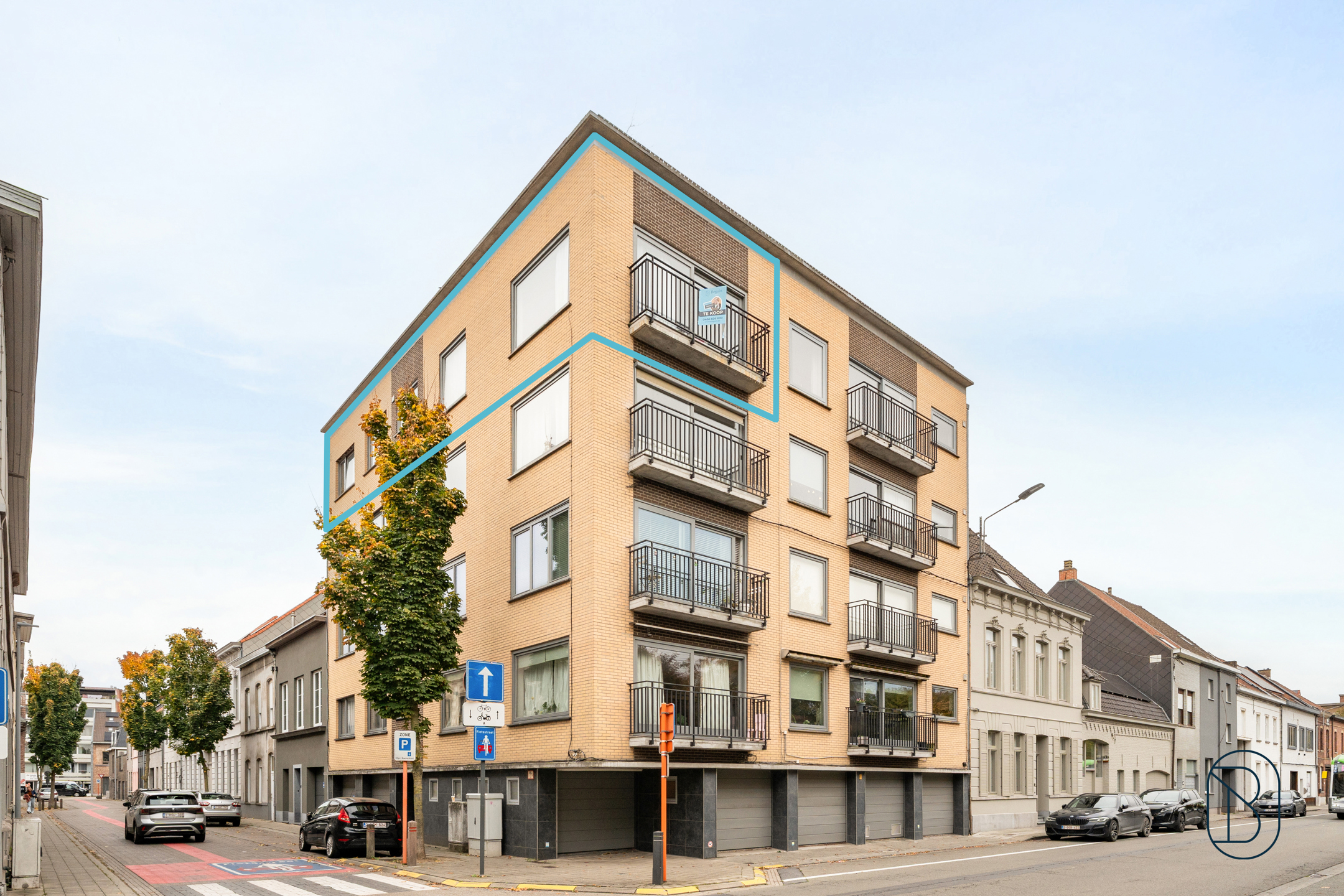 Op te frissen appartement met 3 slk en GARAGE nabij centrum - foto 2