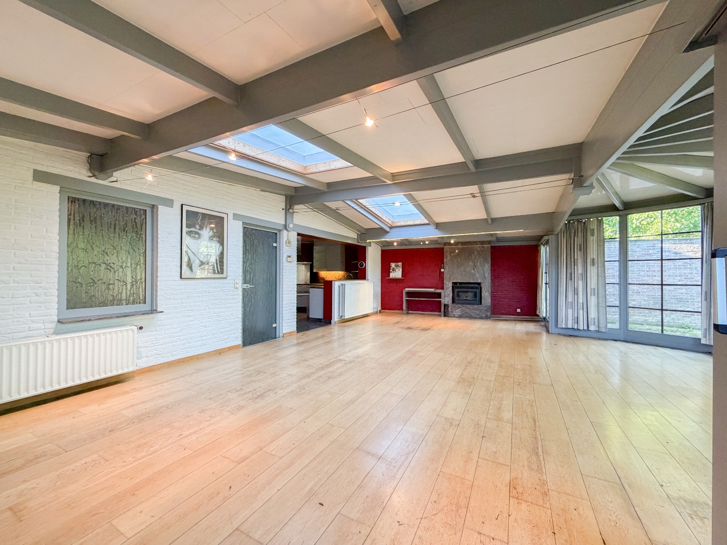 Te koop, Landelijk gelegen gezinswoning met 4 slaapkamers en westgerichte tuin te Otegem! - photo 5