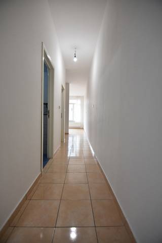 1-slaapkamer appartement te huur in Borgerhout.Dit appartement bevindt zich op de tweede verdieping van een gebouw gelegen op de Turnhoutsebaan 225...