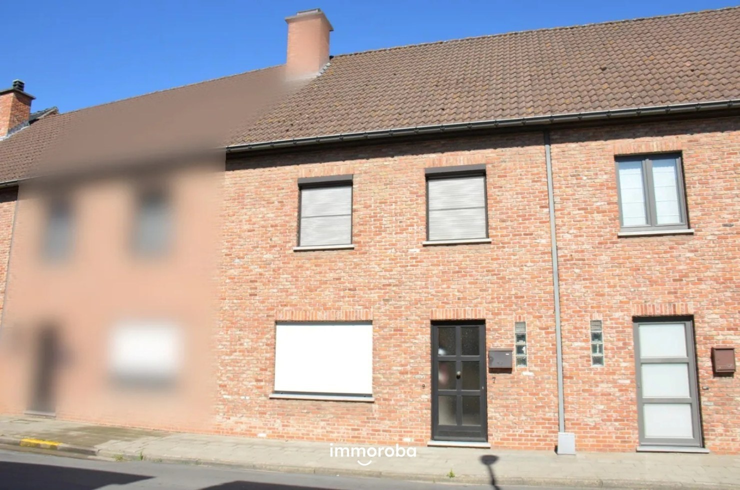 Instapklare woning met tuin en 2 garages in Oeselgem. - foto 1