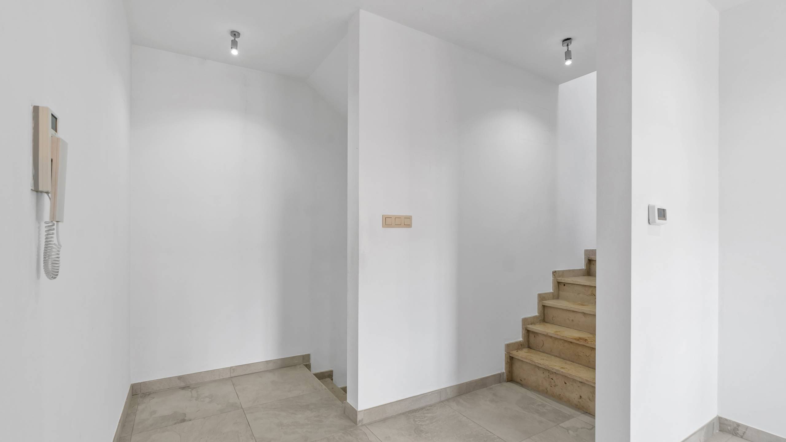 Appartement à vendre à Maasmechelen avec 3 chambres - photo 3