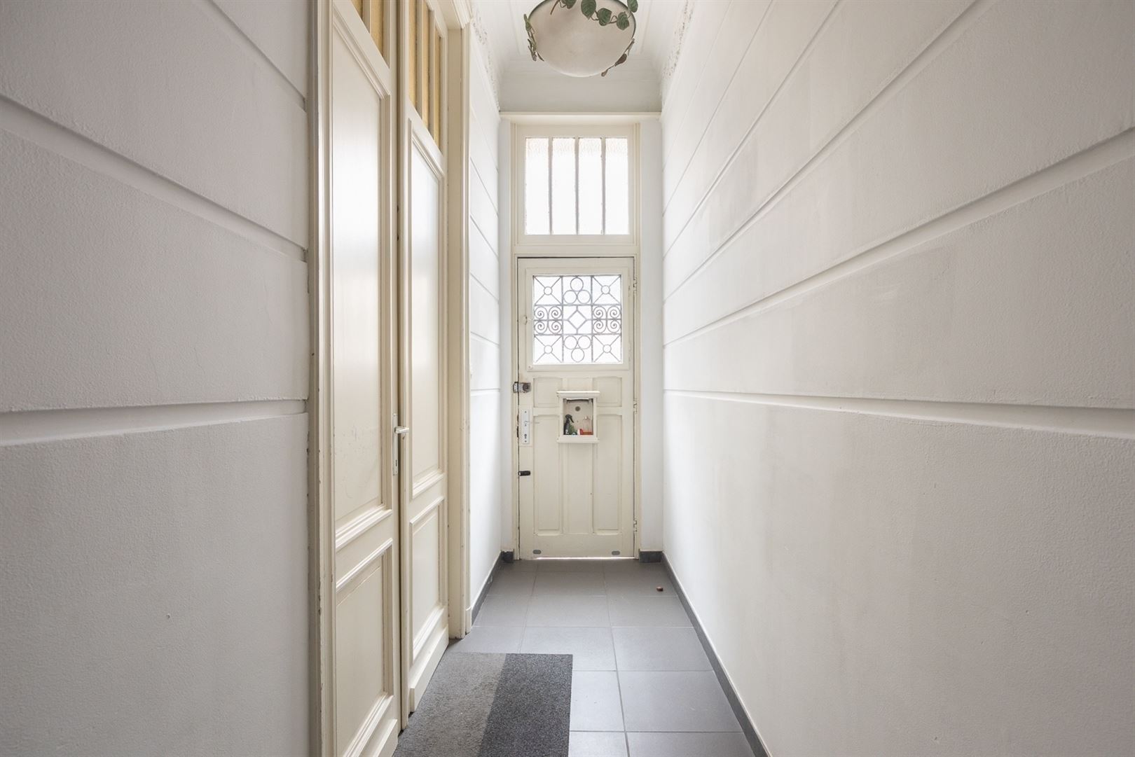 Karaktervolle herenwoning met zee aan ruimte - foto 2