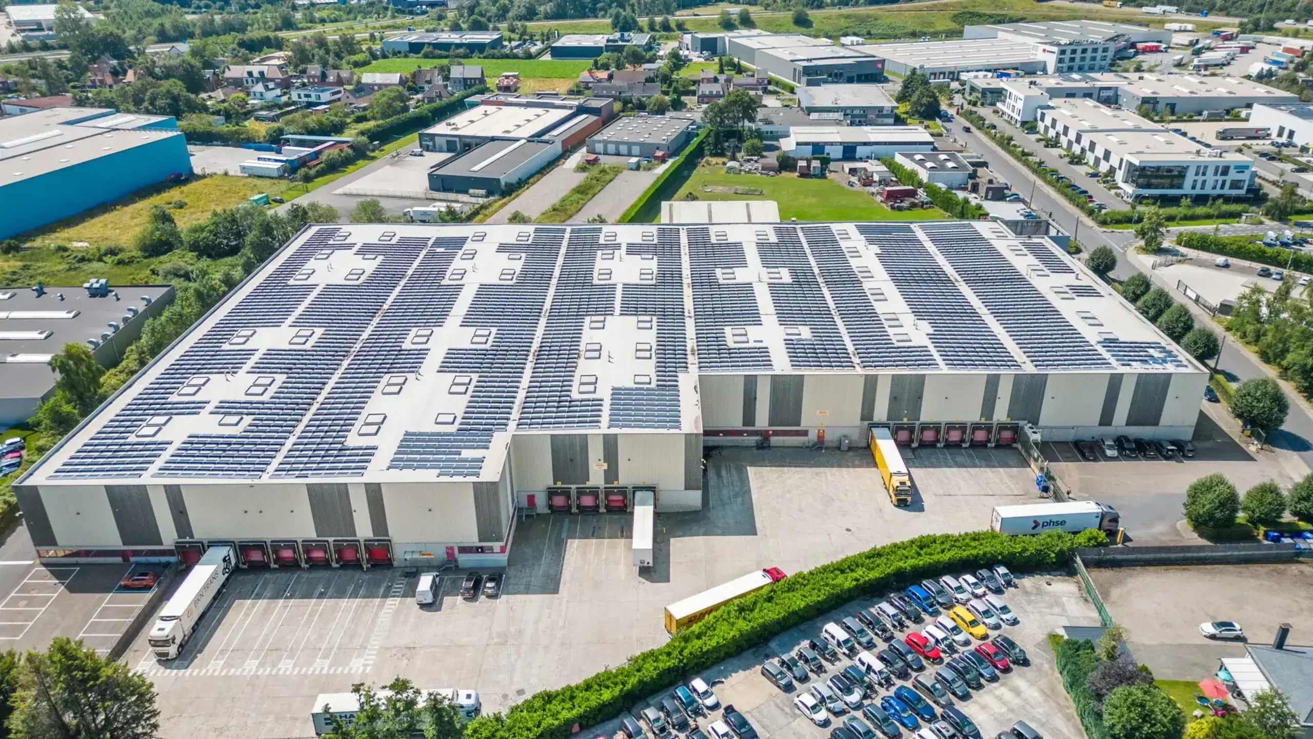 Duurzaam en functioneel magazijn met moderne faciliteiten - foto 1