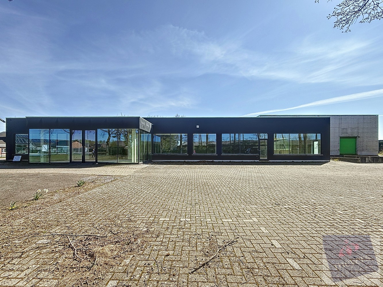 Veelzijdig bedrijfscomplex op een perceel van 9.985 m² in Bocholt - foto 4