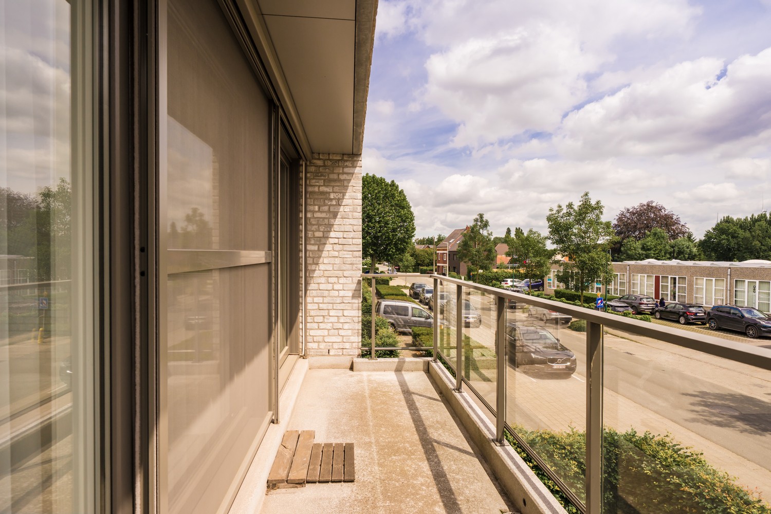 Lichtrijk hoekappartement in recent gebouw - foto 4