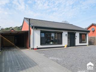 Open bebouwing gelegen in een groene woonkern te Pelt nabij bos en scholen.Deze gelijkvloerse woning beschikt onder andere over drie comfortabele...