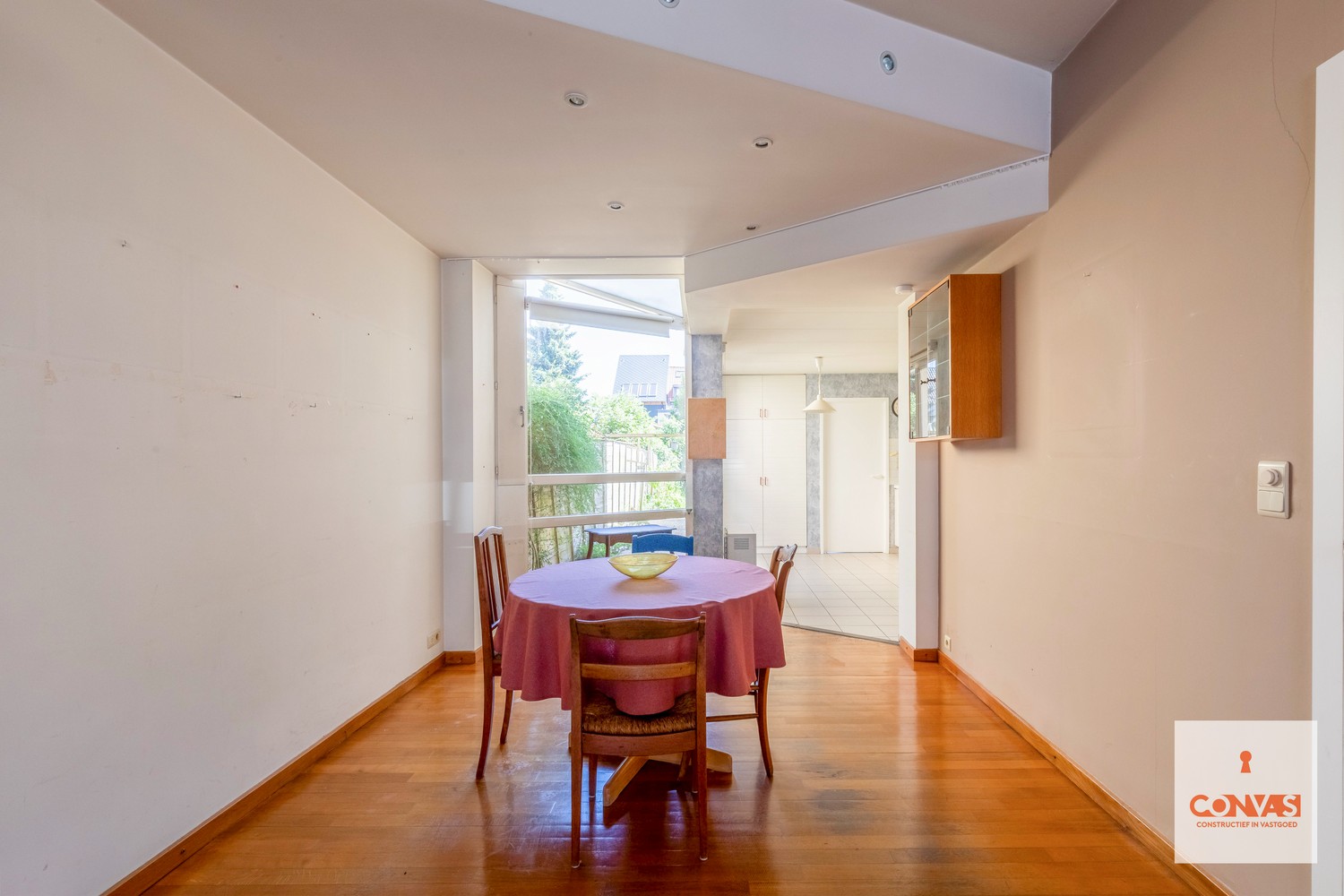 Te renoveren woning met tuin - foto 4
