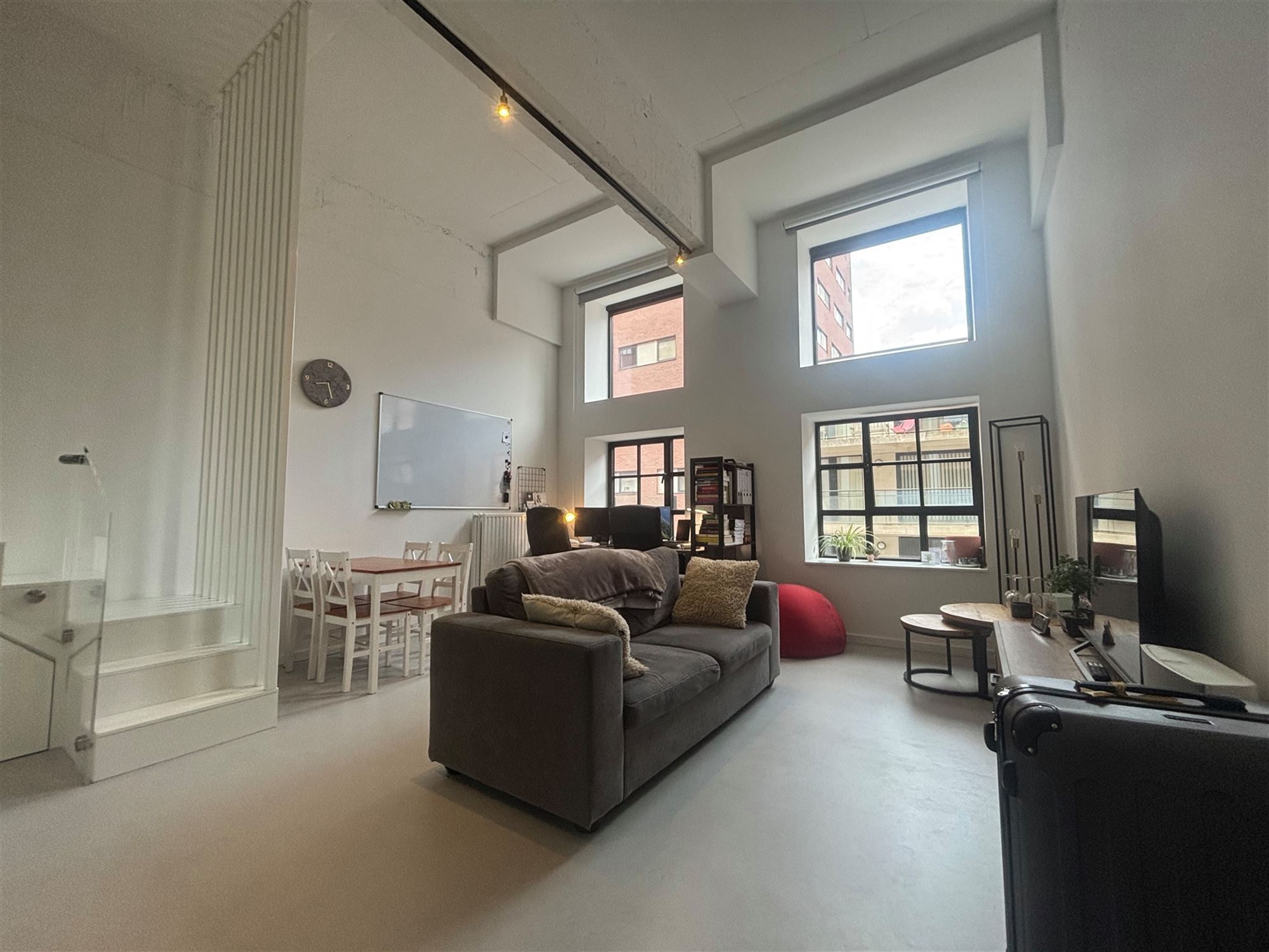 Stijlvolle en ruime studio aan de Vaartkom - foto 1