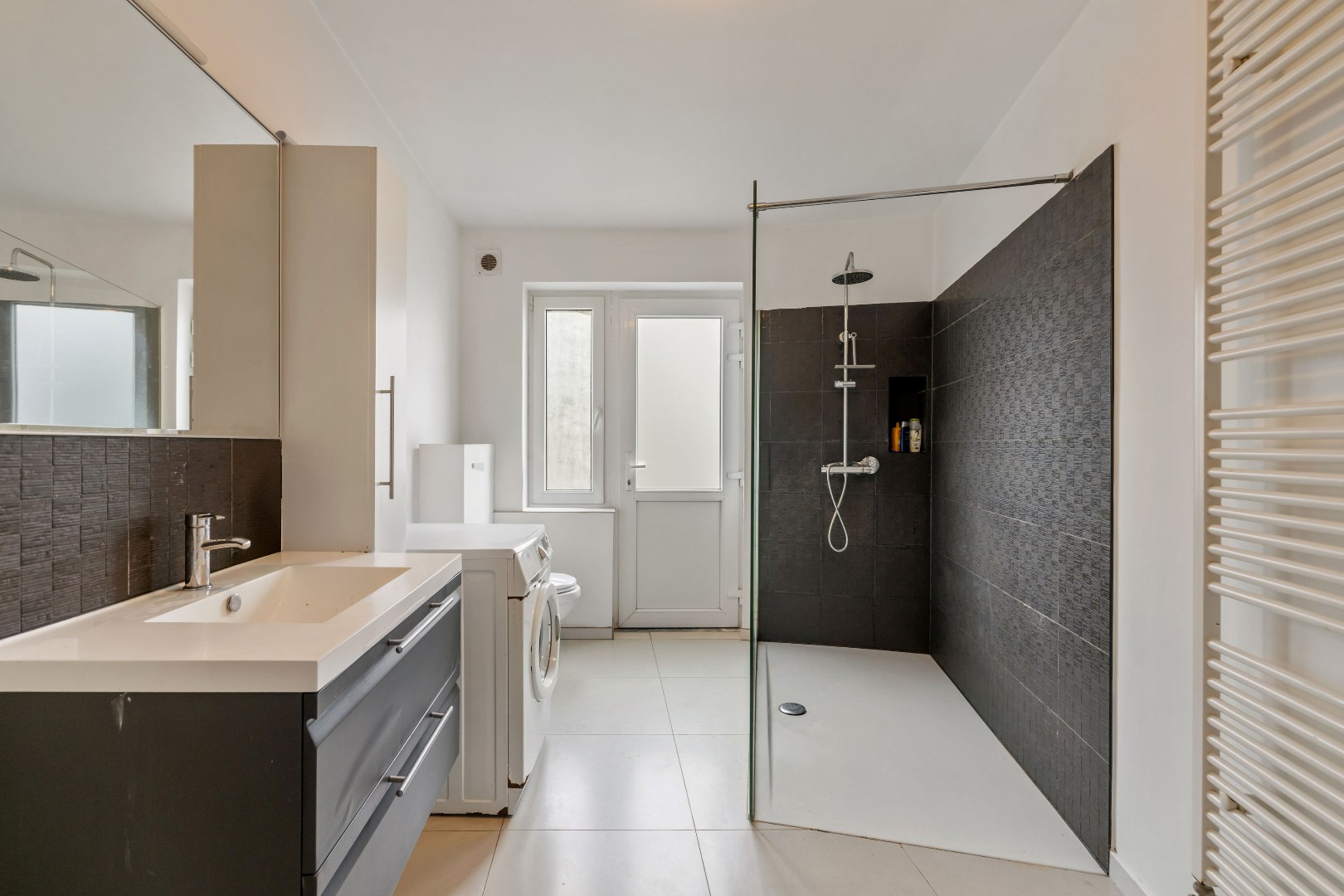 RUIME OPBRENGSTEIGENDOM MET MEERDERE UNITS - foto 5