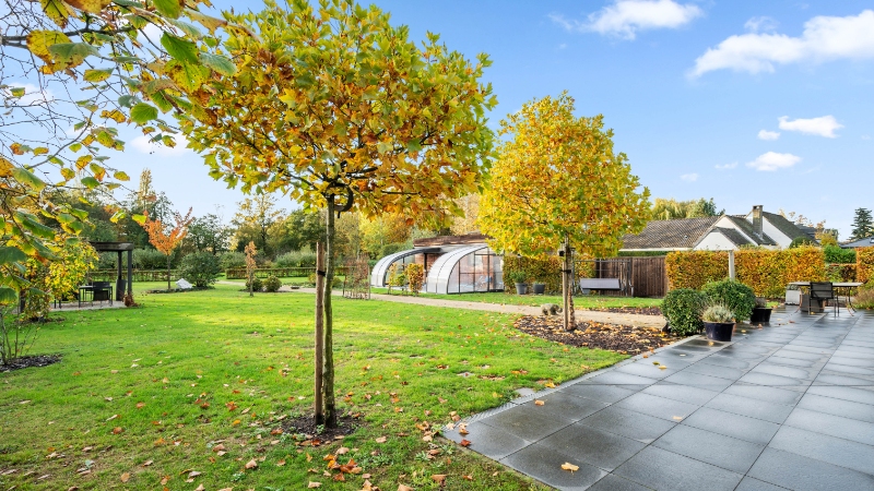 Moderne villa 247m² met bijgebouw-garage en zwembad op 58 are - foto 5