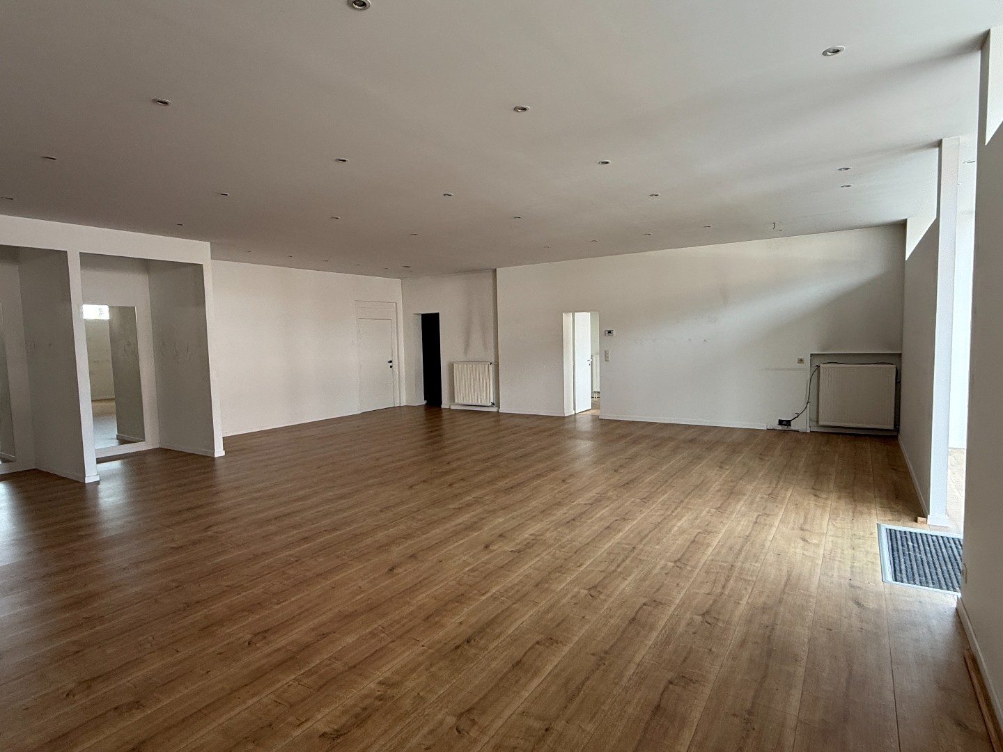 Pop-up multifunctioneel gelijkvloers te huur - foto 2