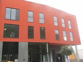 Nieuwbouw kantoren te koop in het centrum van Ukkel. De plateau's bieden veel natuurlijk lichtinval en er zijn parkings beschikbaar in het gebouw...
