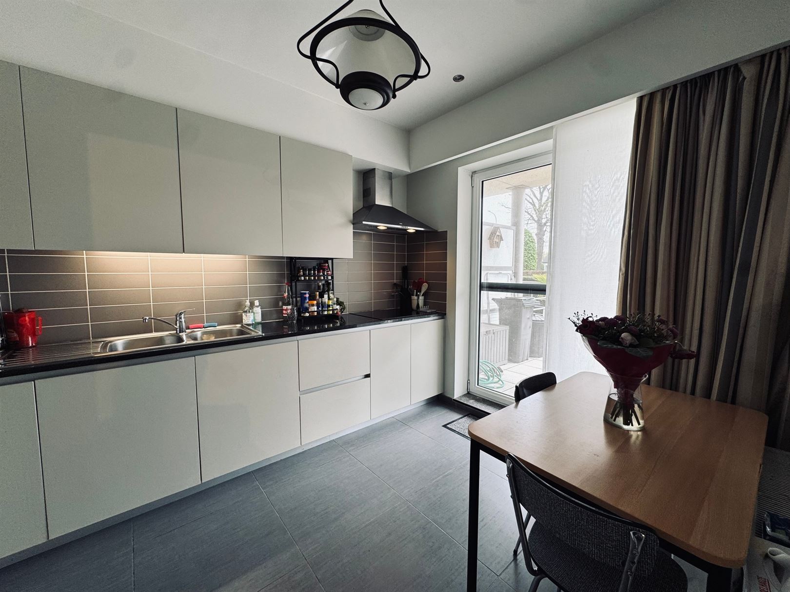 Appartement à louer à Beveren-Kruibeke-Zwijndrecht avec 2 chambres - photo 5