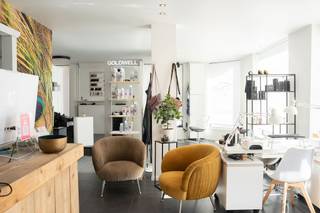 🌟 Topgelegen handelsruimtes in hartje Balen te huur!Op een uitstekende locatie in het centrum van Balen bevinden zich deze twee handelsruimtes die...