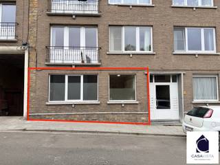 TOTAAL VERNIEUWD 2-SLPK APP GELIJKVLOERSE VERDIEPING. In de residentie MILDRED , aan de stadsrand vind je dit lichtrijk appartement op...