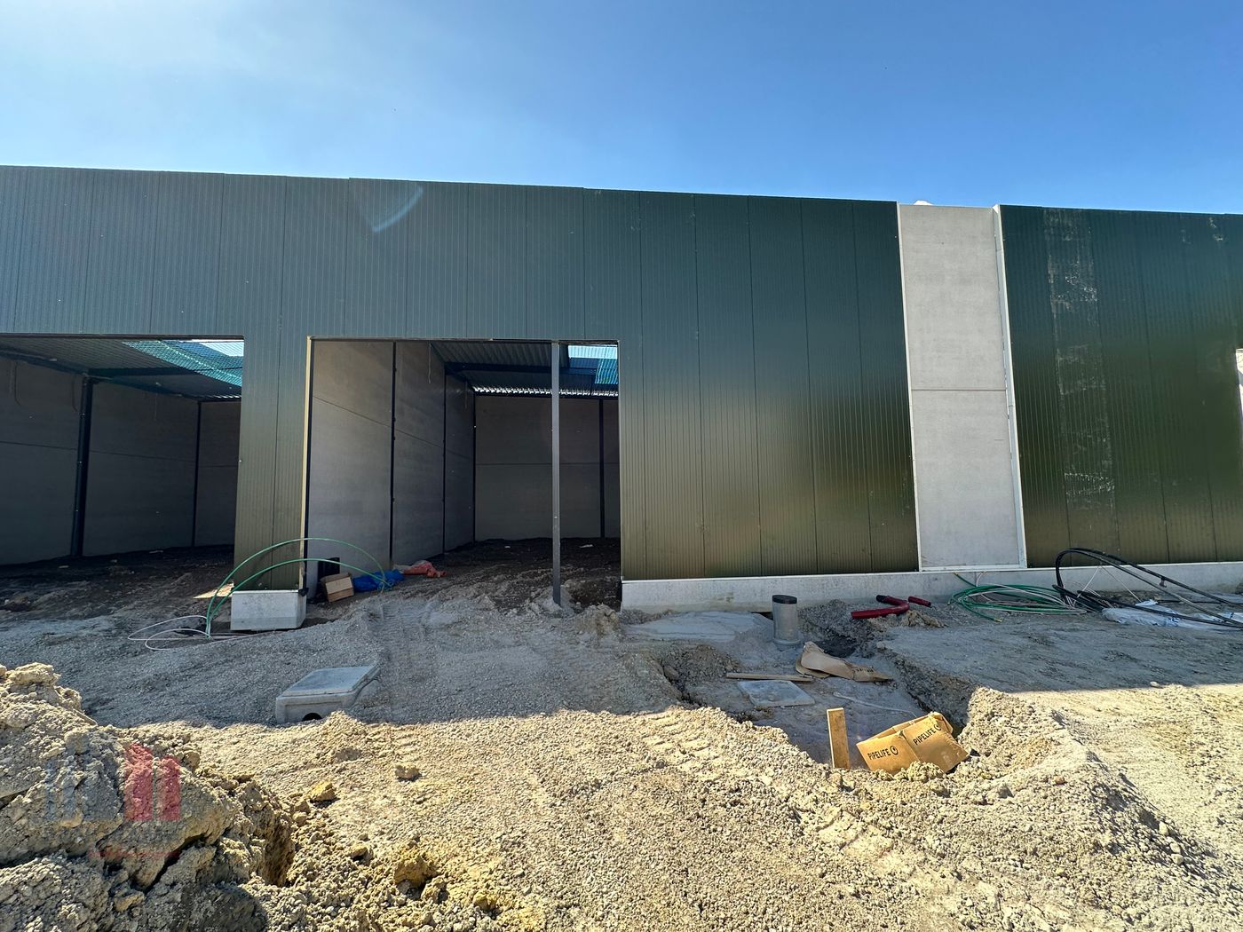 Nieuwbouw KMO-unit van 180 m² te koop – Strategisch gelegen nabij E17 in Waregem - foto 2