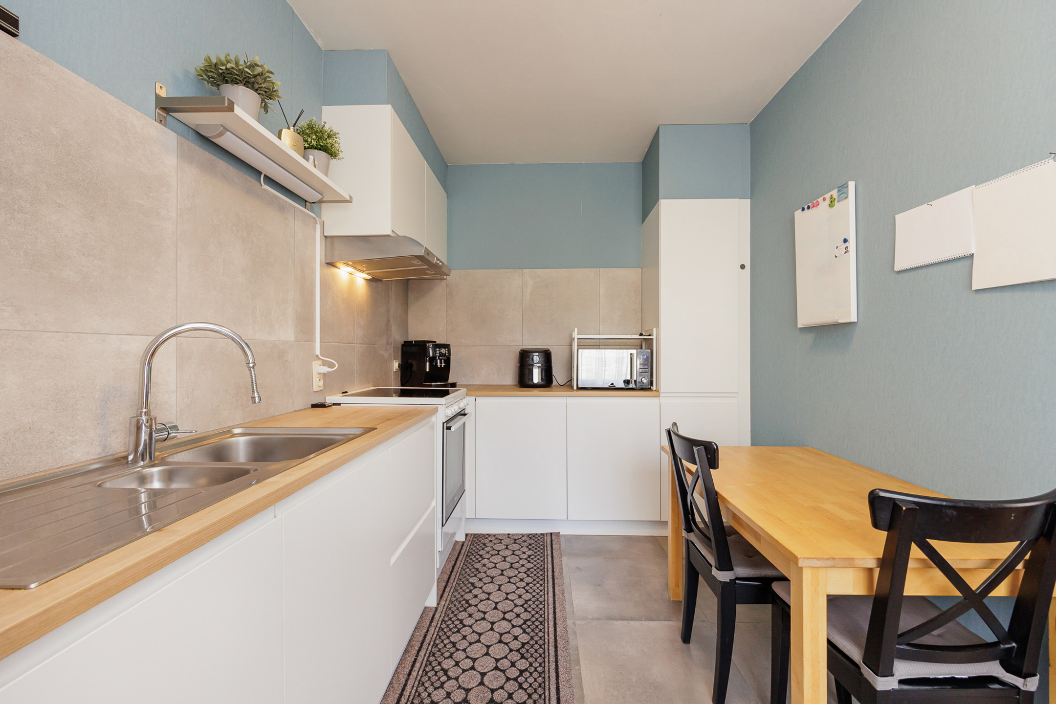 Verhuurd app. met 3 slpk. en 2 staanplaatsen te Mol centrum - foto 3