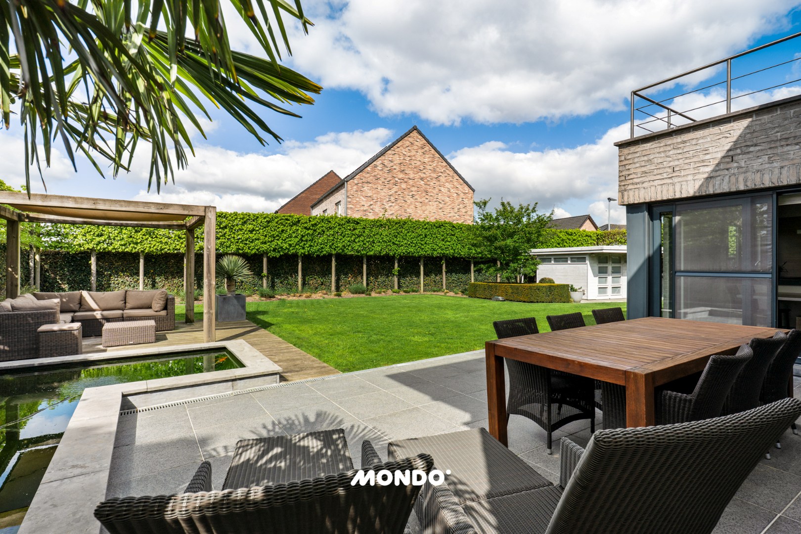 Detached house in a PRIME location! - photo 2