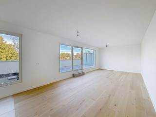 <strong>Planifiez votre rendez-vous via www.living-stone.be</strong><br /><br />Appartement neuf de 2 pièces avec une grande terrasse.<br />Situé au 1er étage (ascenseur disponible).<br /><br />Cet appartement comprend un hall d'entrée, un salon avec une cuisine ouverte et entièrement équipée, 2 chambres, une salle de bains avec douche, des toilettes séparées et un débarras/buanderie.<br />L'appartement dispose également d'un cellier privatif en sous-sol et d'une place de parking.<br /><br />Situé à proximité des commerces, des restaurants et des autoroutes (A12 et E19).<br /><br />Conforme à la réglementation PEB.