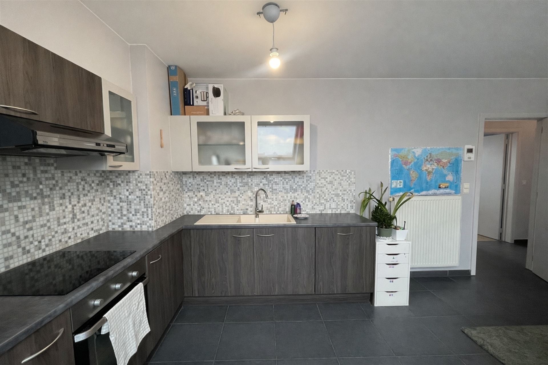 Spacious penthouse with 2 bedrooms and terrace in Mechelen - photo 3