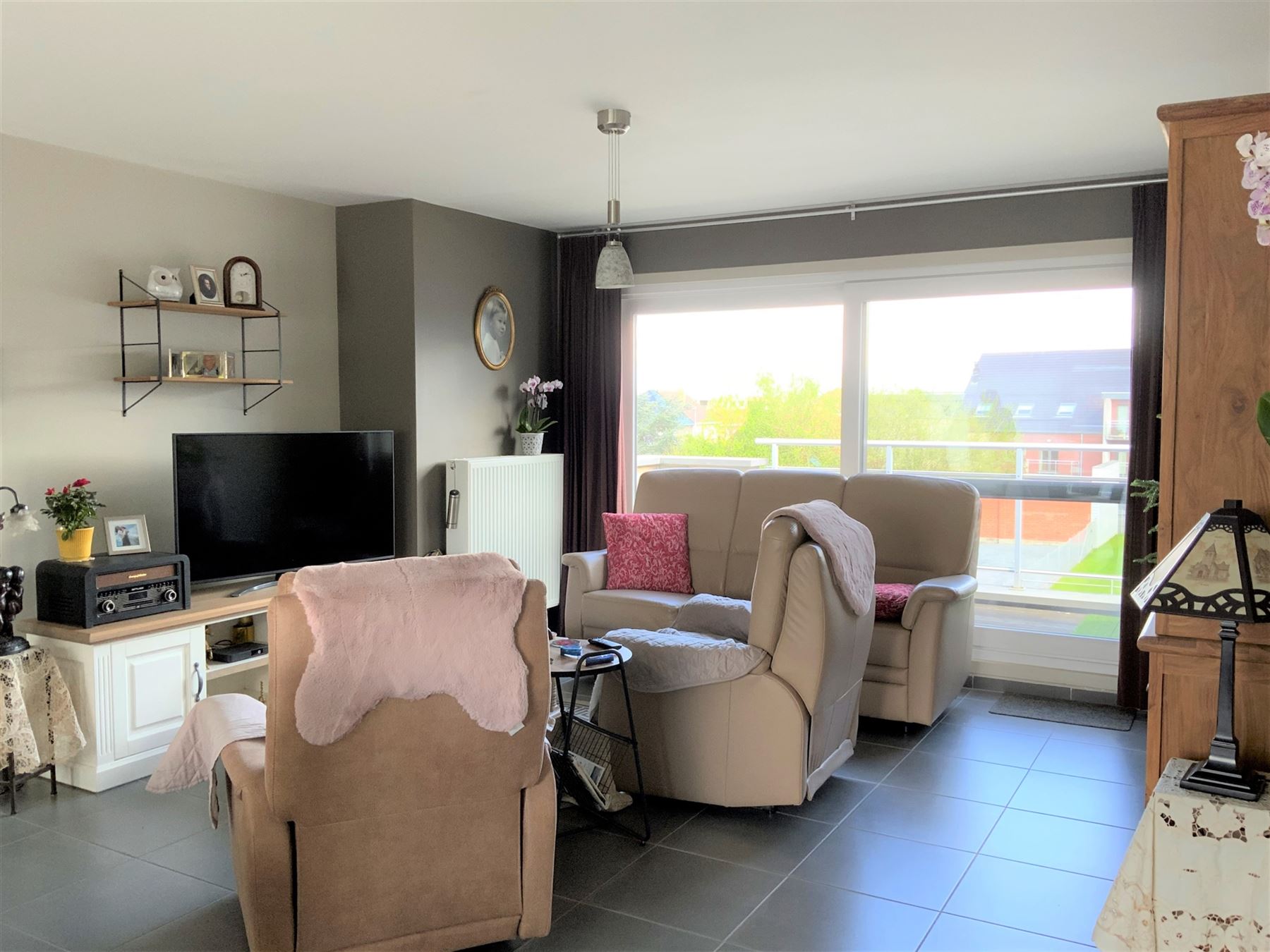 Ruim appartement met 2 terrassen en garagebox - foto 4