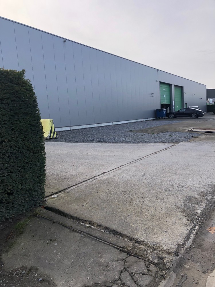 Commercial for rent in Waremme