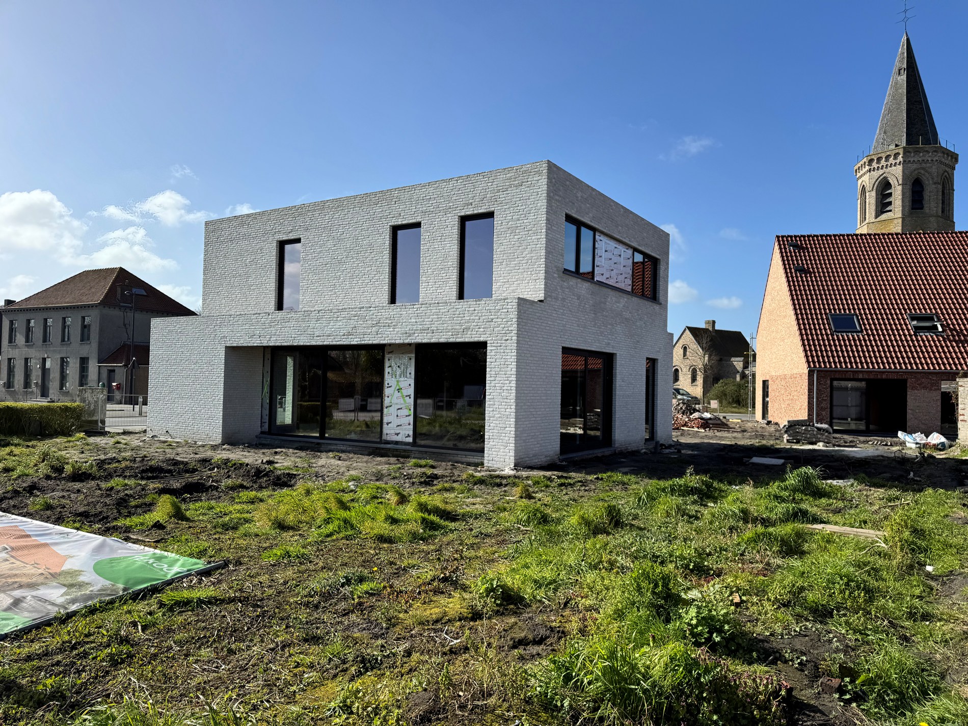 Alleenstaande nieuwbouwwoning met 3 slaapkamers en tuin te Koekelare - foto 4