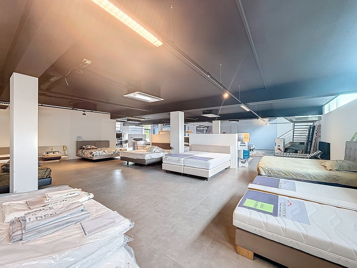 Commercial property for rent in Ypres - photo 5