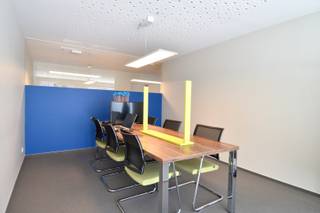 Op zoek naar een professioneel en verzorgd kantoor op een uitstekende locatie?Deze volledig vernieuwde kantoorruimte (2016/2017) in het centrum van...