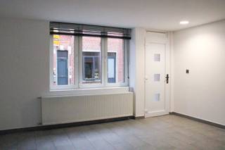 Deze volledig gerenoveerde stadswoning in de Kardinaalstraat 43 combineert modern wooncomfort met een gunstige EPC-score (Label B). Bij...