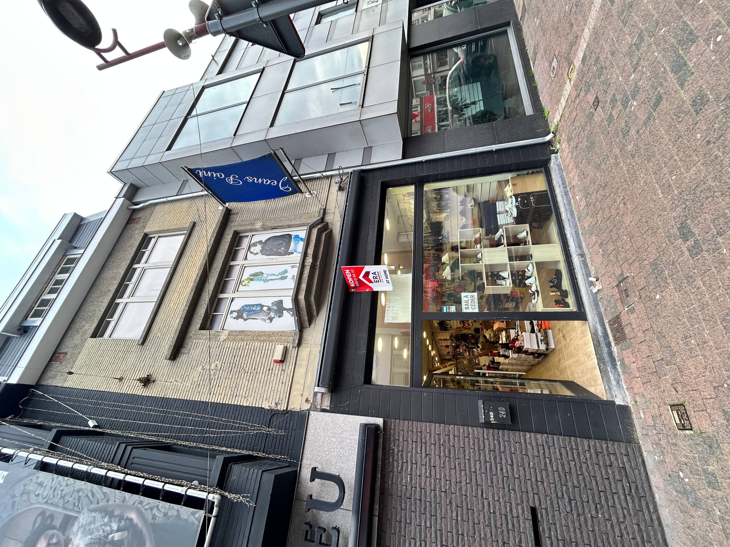 Commercial à vendre à Menin avec 3 chambres - photo 1