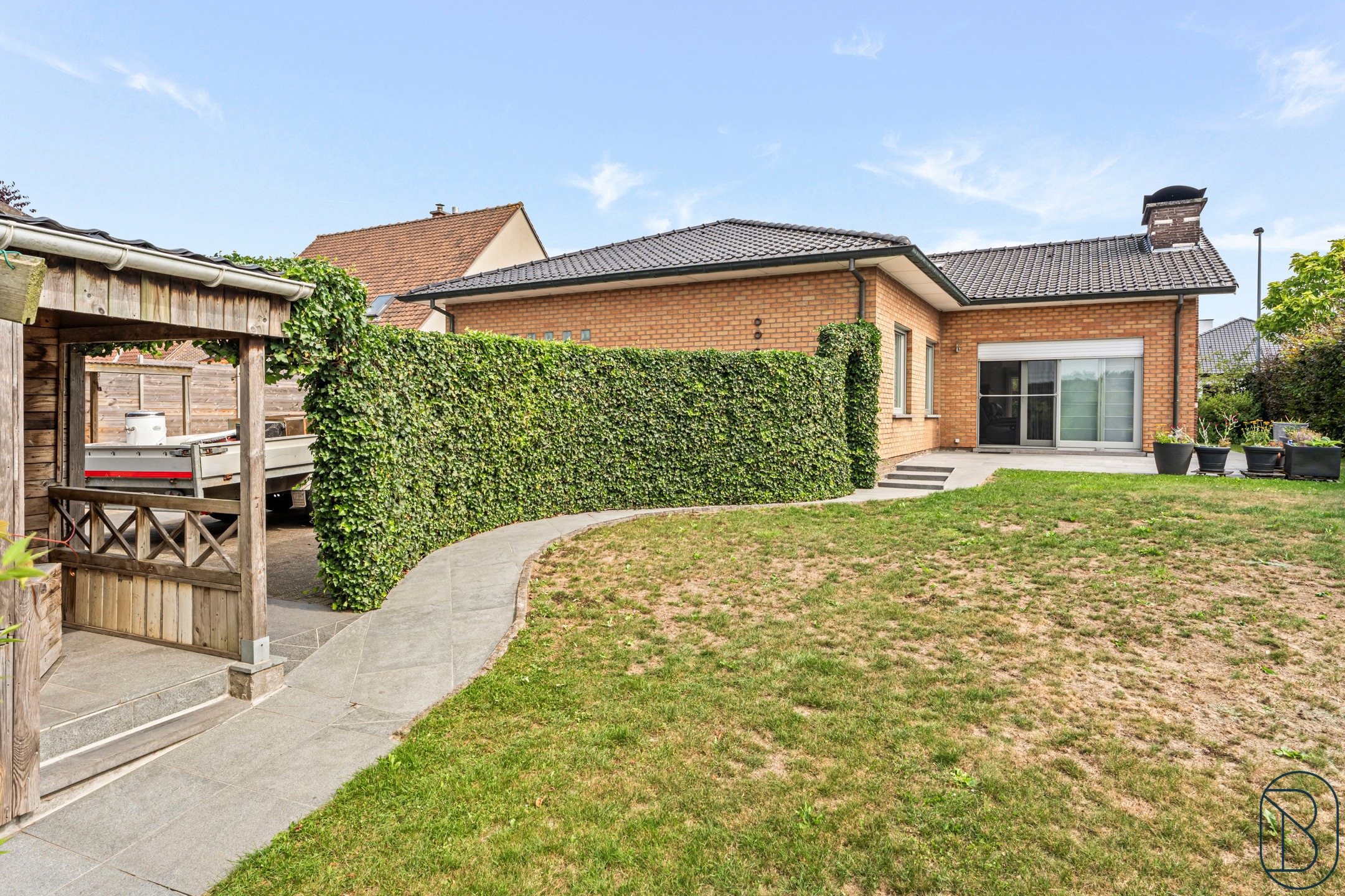 Rustig en aangenaam gelegen leuke bungalow met tuin - foto 2