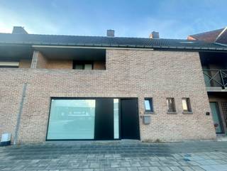 Deze instapklare woning uit '91 biedt u een combinatie van comfort, ruimte en een topliggen. De woning bevindt zich nabij het centrum van...