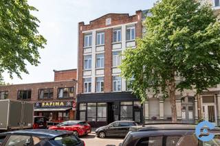 In de Bleekhofstraat te Borgerhout vind je deze mooie commerciële ruimte (145m2). Perfect voor handelsactiviteiten of als kantoor!...